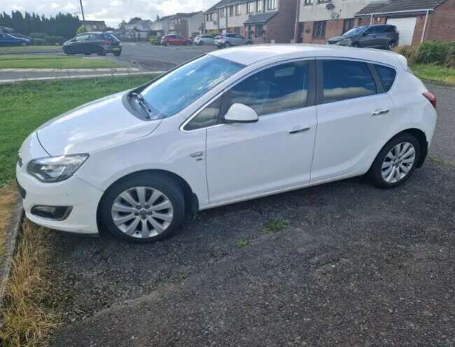 2013 Vauxhall Astra 1.6 Elite