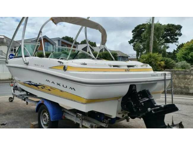 2005 Maxum 1800 Bowrider Speed Boat