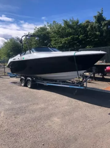 1990 Cruisers Rogue 2500, 25Ft Speed Boat V8