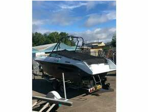 1990 Cruisers Rogue 2500, 25Ft Speed Boat V8