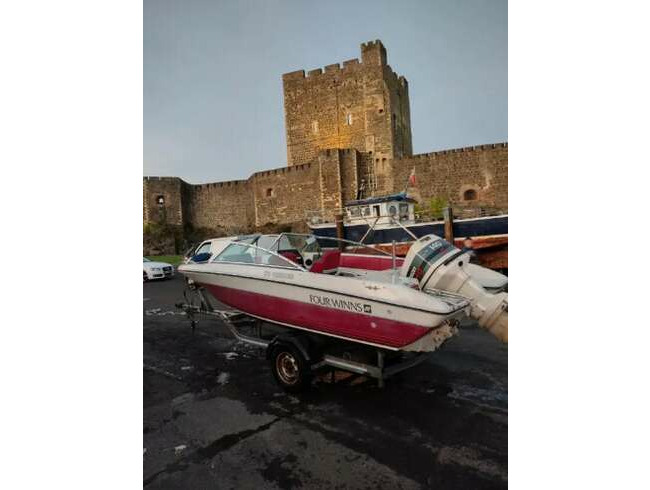 19 Foot Speed Boat 140Bhp Engine Just Been Serviced