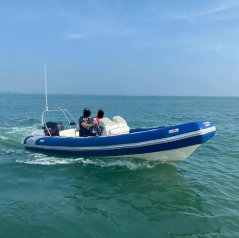 Avon Adventure 620 Yamaha 150HP Vmax TRP V6 6.2M Zodiac RIB Boat Extreme Trailer
