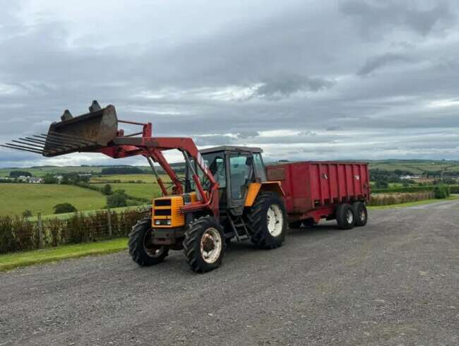 Renault 68-14 Loader Tractor & Tipping trailer