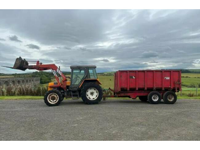 Renault 68-14 Loader Tractor & Tipping trailer