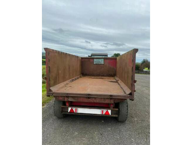 Renault 68-14 Loader Tractor & Tipping trailer