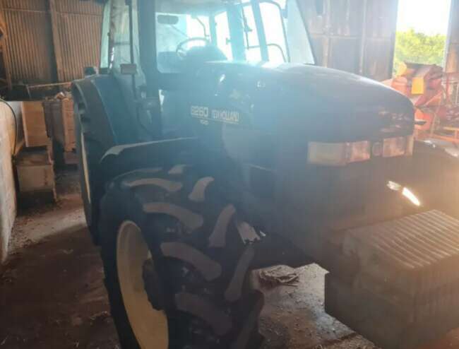 1997 New Holland 8260