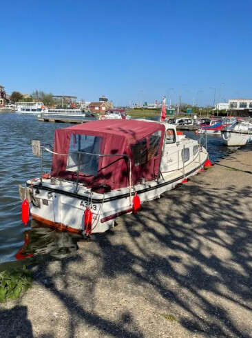 Boat Seafarer Diesel Engine (REDUCED)
