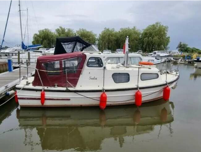 Boat Seafarer Diesel Engine (REDUCED)