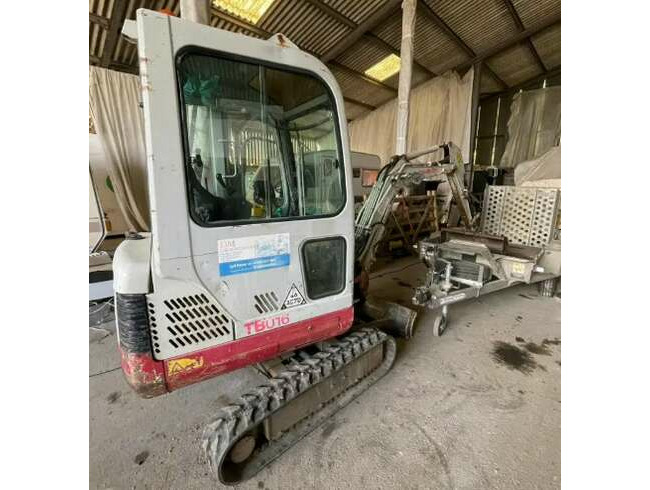 Takeuchi TB016 1.5 Ton Mini Excavator & Ifor Williams Plant Trailer