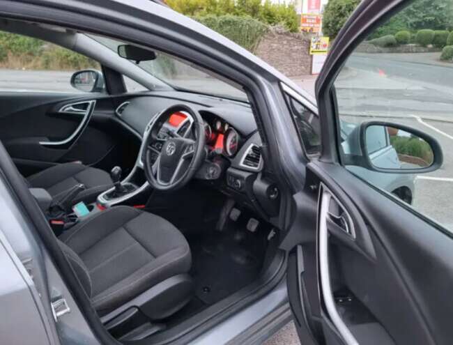 Vauxhall Astra 2014 2.0 Cdti Manual with Low Milage only 57K