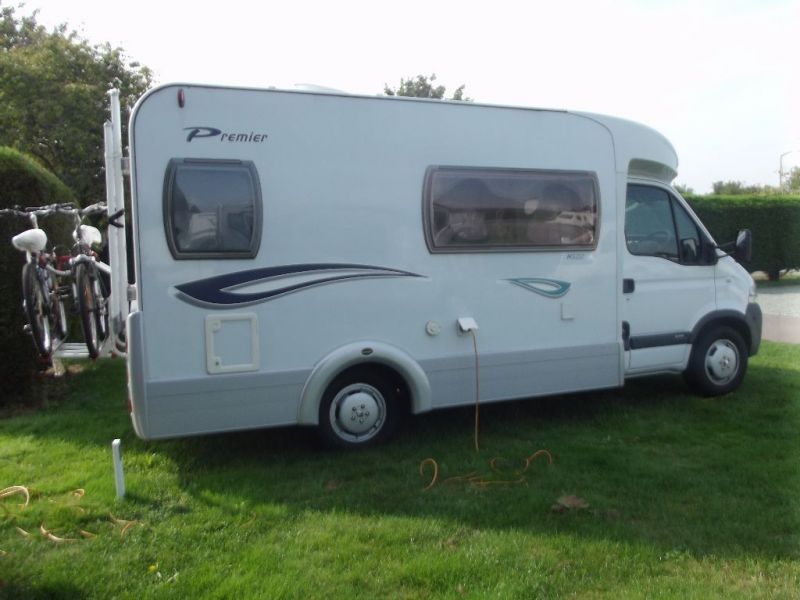 2006 2 Berth Lunar Premier H522 Motorhome image 2