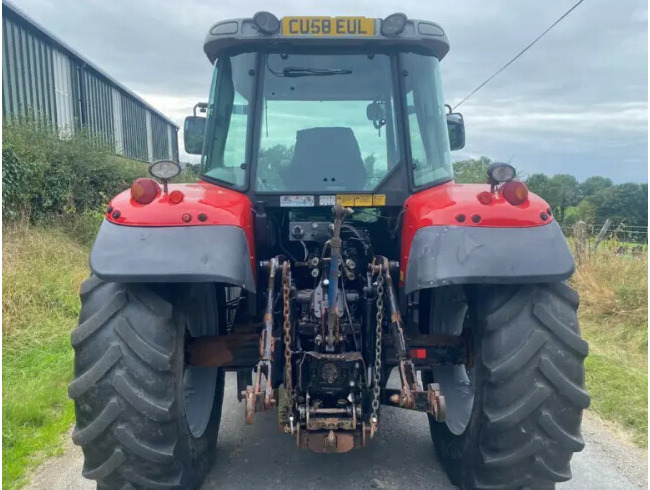 Massey Ferguson 5470 Dyna 4