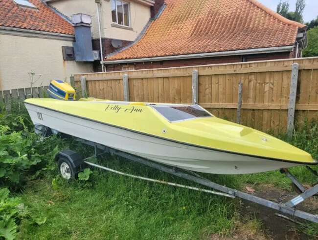 Speed Boat 16Ft £2000 Ono