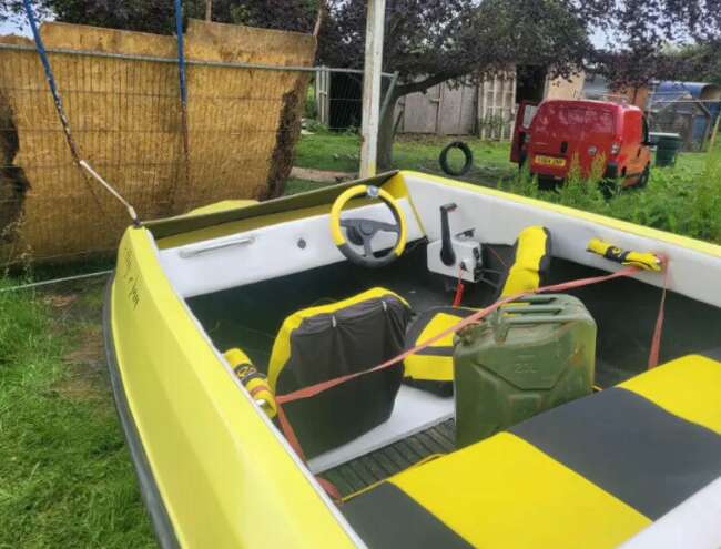 Speed Boat 16Ft £2000 Ono