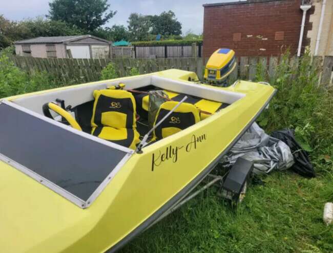 Speed Boat 16Ft £2000 Ono