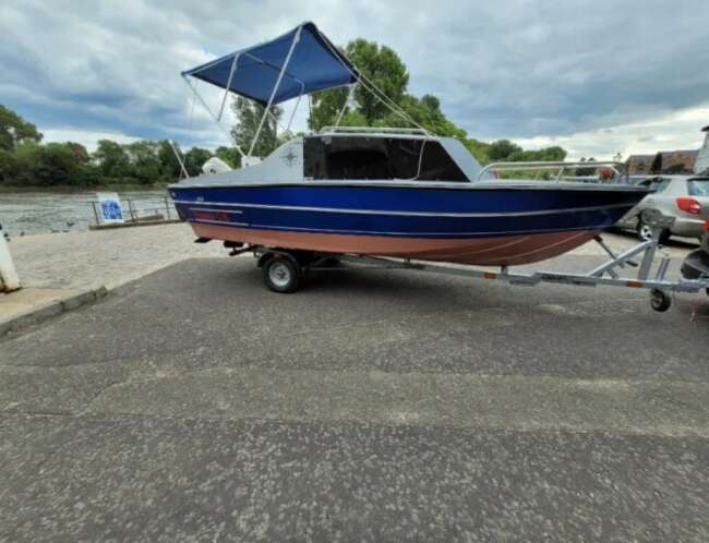 Phoenix 535 Custom Build Cuddy Cabin Speed Boat. Complete Package