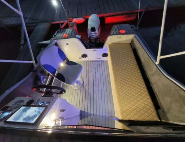 Phoenix 535 Custom Build Cuddy Cabin Speed Boat. Complete Package
