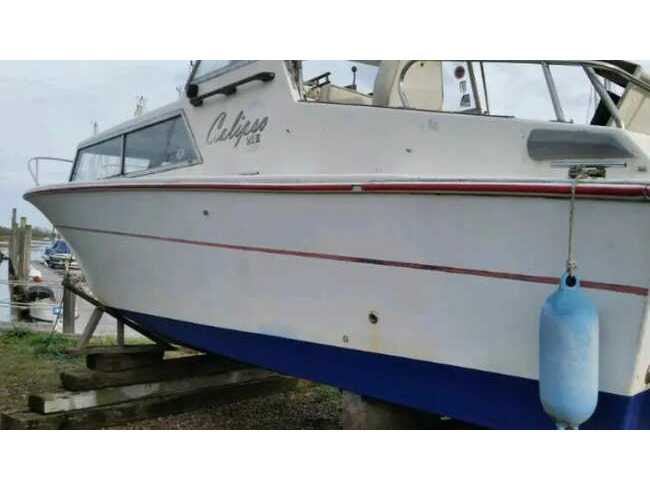 1997 Boat 23ft Cabin Cruiser