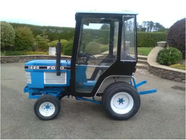 Ford 1220 4 Wheel Drive Concept Tractor