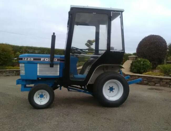 Ford 1220 4 Wheel Drive Concept Tractor