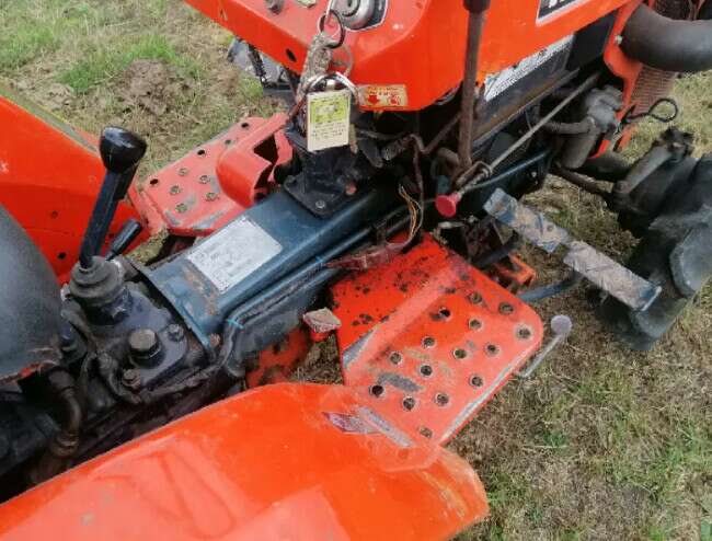 Kubota Compact Tractor B4200