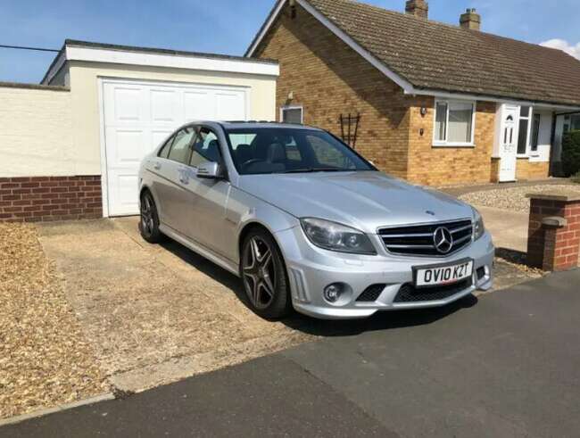 2010 Mercedes C63 AMG (Performance Pack)