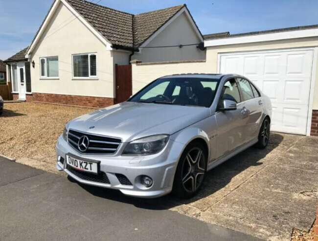 2010 Mercedes C63 AMG (Performance Pack)