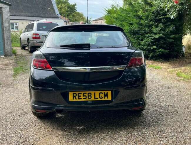 2008 Vauxhall Astra SRI