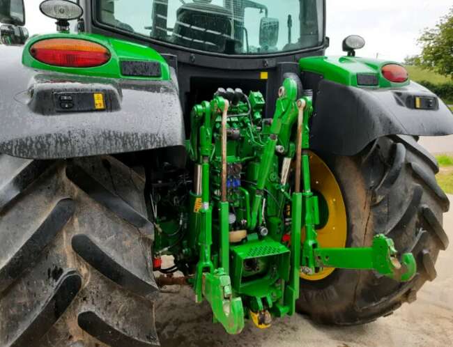 John Deere 6130R