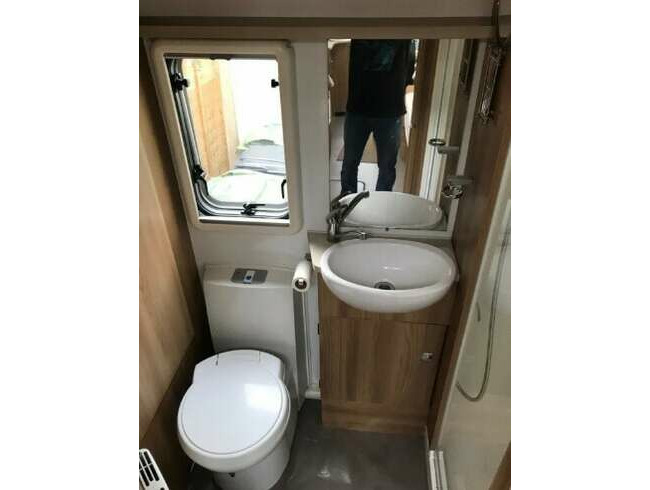 2016 Bailey Unicorn 3 Cordoba - Immaculate Condition, Fixed Rear Single Beds