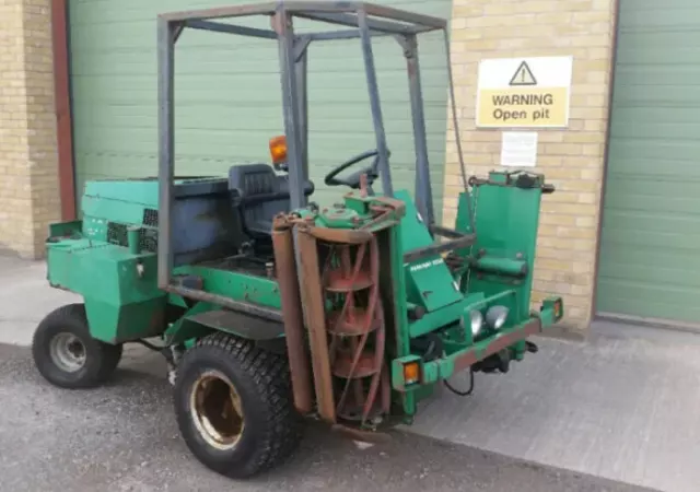 Ransome Parkway 2250 Tractor Lawnmower Grasscutter