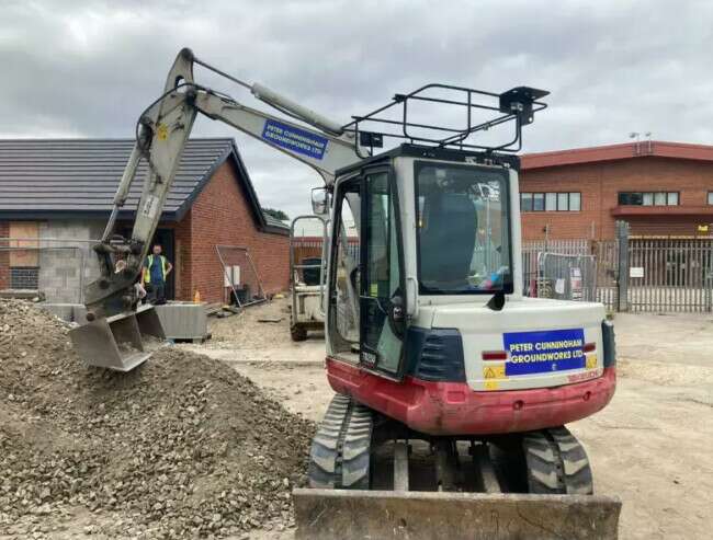 Takeuchi Excavator 5 Ton