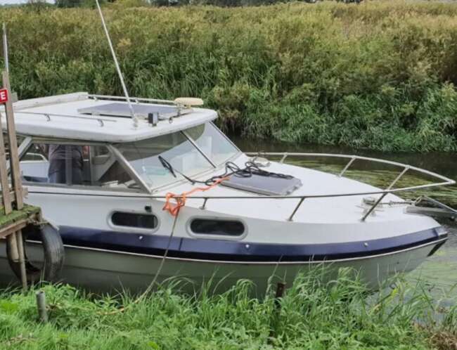 Bayliner 22Ft Cabin Boat with Bmw 636 Disel 180Hp