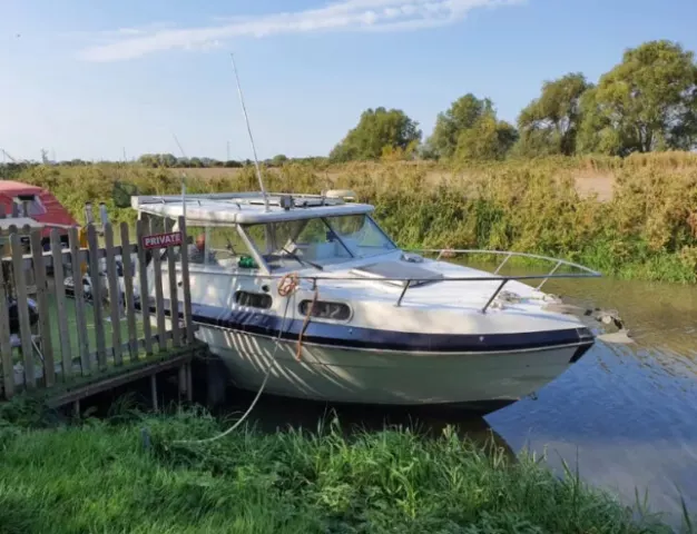 Bayliner 22Ft Cabin Boat with Bmw 636 Disel 180Hp