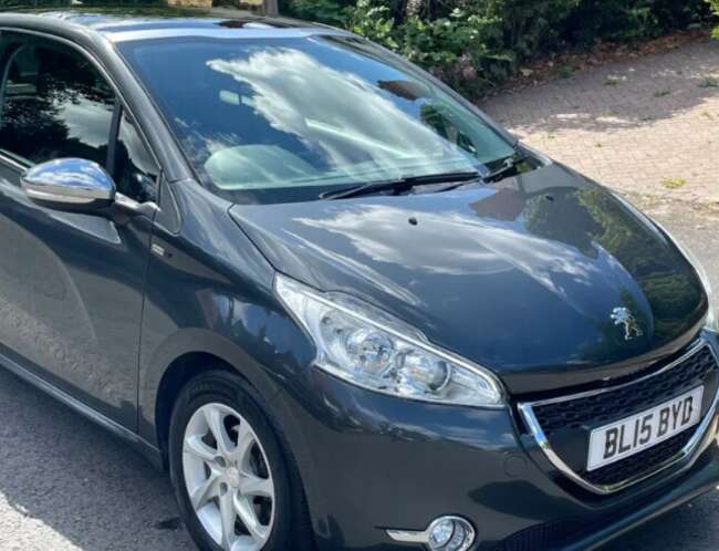 2015 Peugeot 208 1.2 Vti Puretech Style Full Panoramic Glass Roof