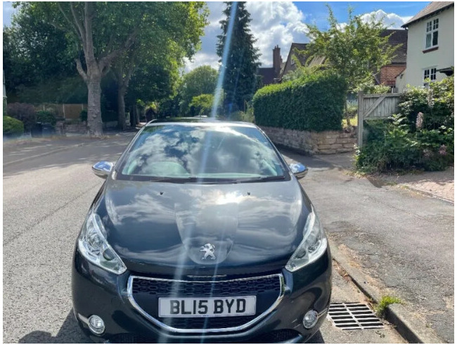 2015 Peugeot 208 1.2 Vti Puretech Style Full Panoramic Glass Roof