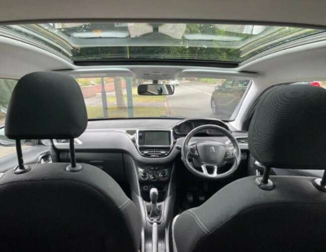 2015 Peugeot 208 1.2 Vti Puretech Style Full Panoramic Glass Roof