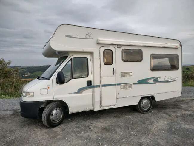 2002 Lunar Newstar 4 Berth Motorhome