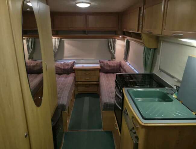 2002 Lunar Newstar 4 Berth Motorhome