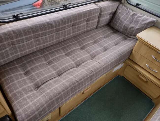 2002 Lunar Newstar 4 Berth Motorhome