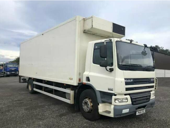 2011 Daf Cf 65.220 18 Ton Refrigerated Truck with Tail Lift