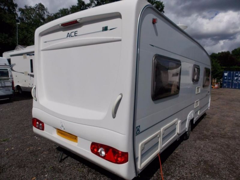 2003 Ace Award Northstar 4 Berth Fixed Bed Touring Caravan image 2