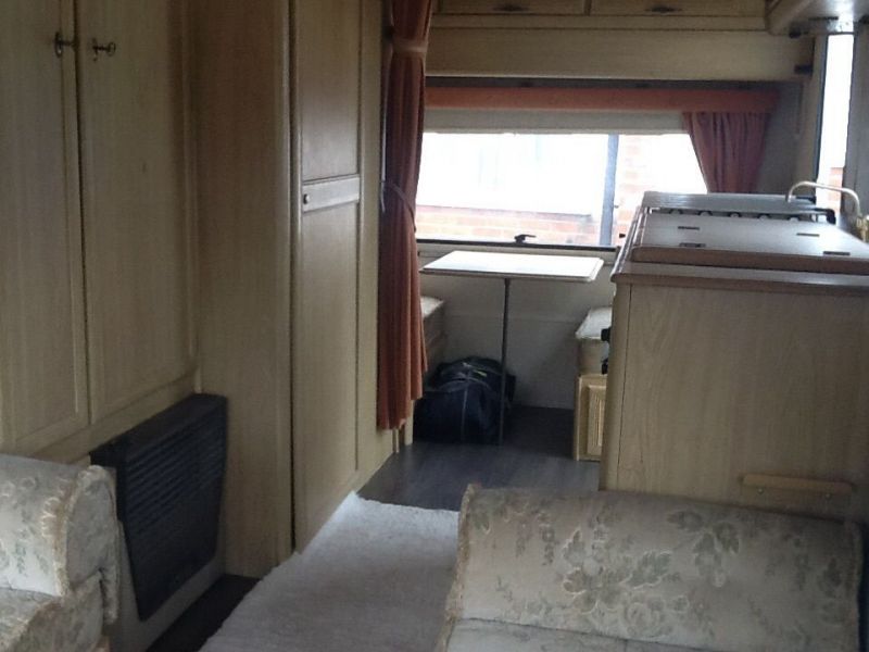 1991 4 birth Lunar clubman 475-4 with porch awning image 5