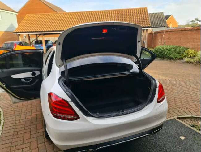 2016 Mercedes C350E, Plug-In Hybrid, £0 Road Tax, Full Service Last Month.