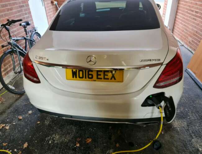 2016 Mercedes C350E, Plug-In Hybrid, £0 Road Tax, Full Service Last Month.