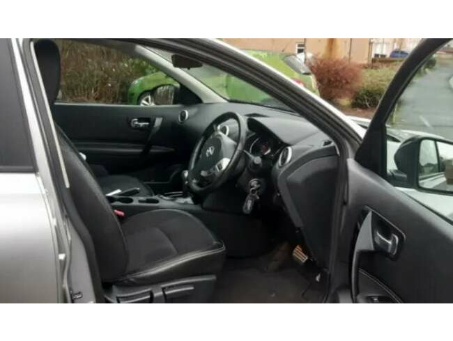 2013 Nissan Qashqai, Auto. Hatchback,1598 (cc), 5 Doors