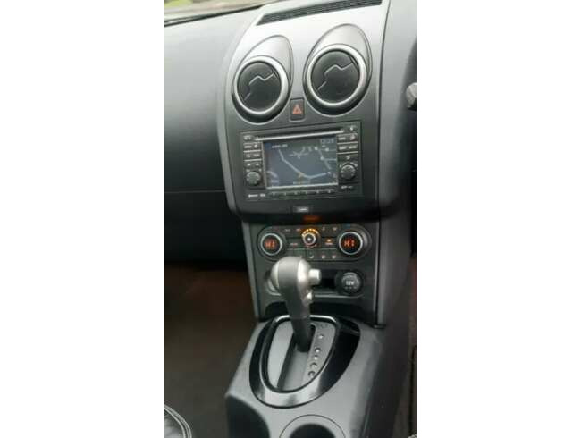 2013 Nissan Qashqai, Auto. Hatchback,1598 (cc), 5 Doors