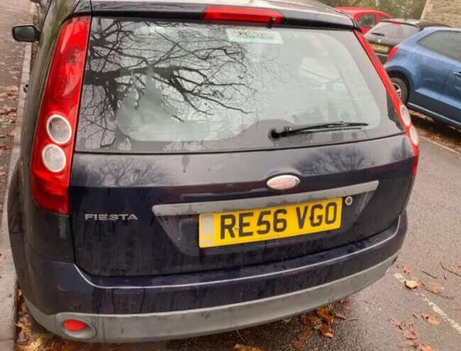 2006 Dark Blue Ford Fiesta