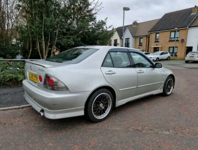 2005 Lexus IS 200 Se Plastic Kitted