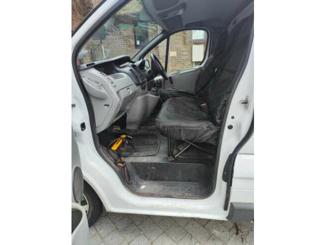 2010 Renault, Trafic, Panel Van, Manual, 1996 (cc)
